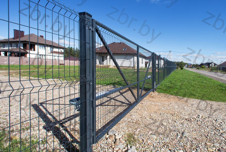 забор с распашными воротами